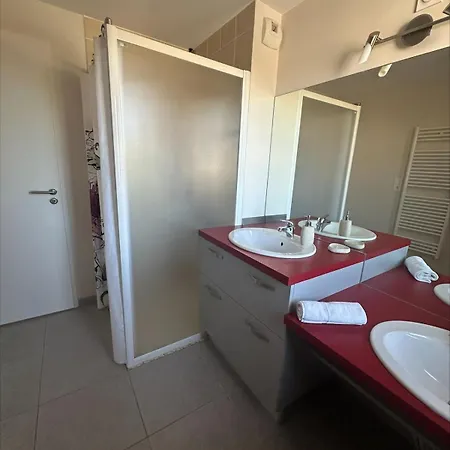 Toit Terrasse A Les Bains Lägenhet