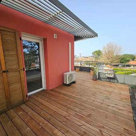 Rooftop Climatise A Les Bains -300 M De La Apartment *