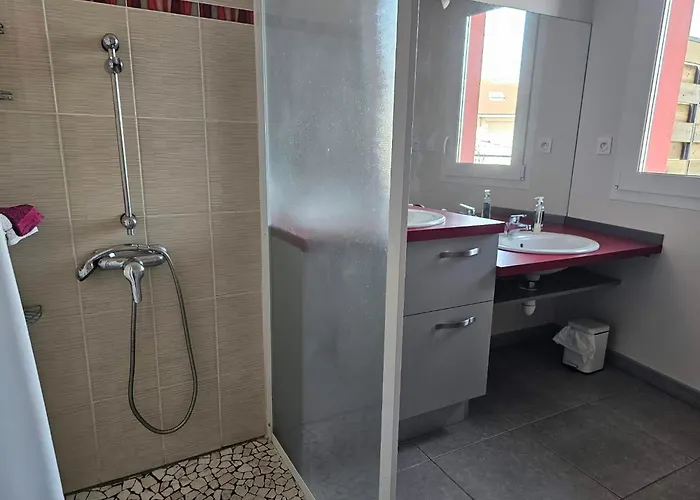Rooftop Pour 3 Personnes A Les Bains -300 M De La 安德诺莱斯贝恩
