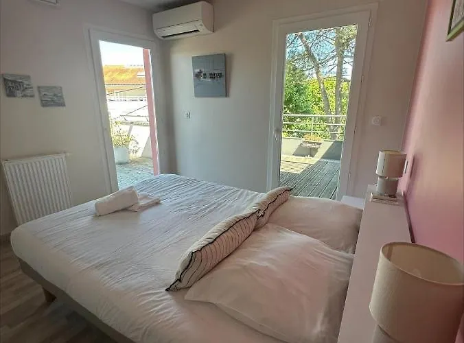 Toit Terrasse A Les Bains דירה אנדרנוס-לה-באינס